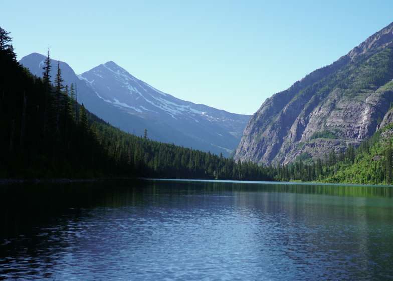 Do I need to disclose substantial shareholdings in the Americas?